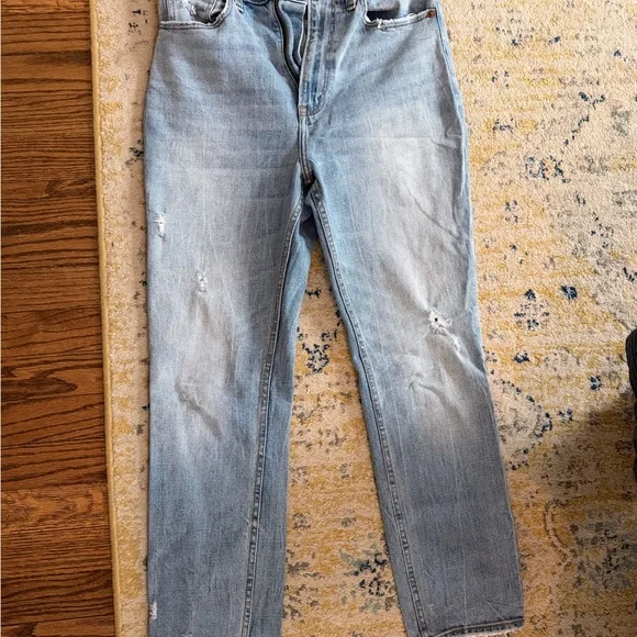 Abercrombie & Fitch High Rise Mom Jeans - Light Blue - Picture 2 of 2